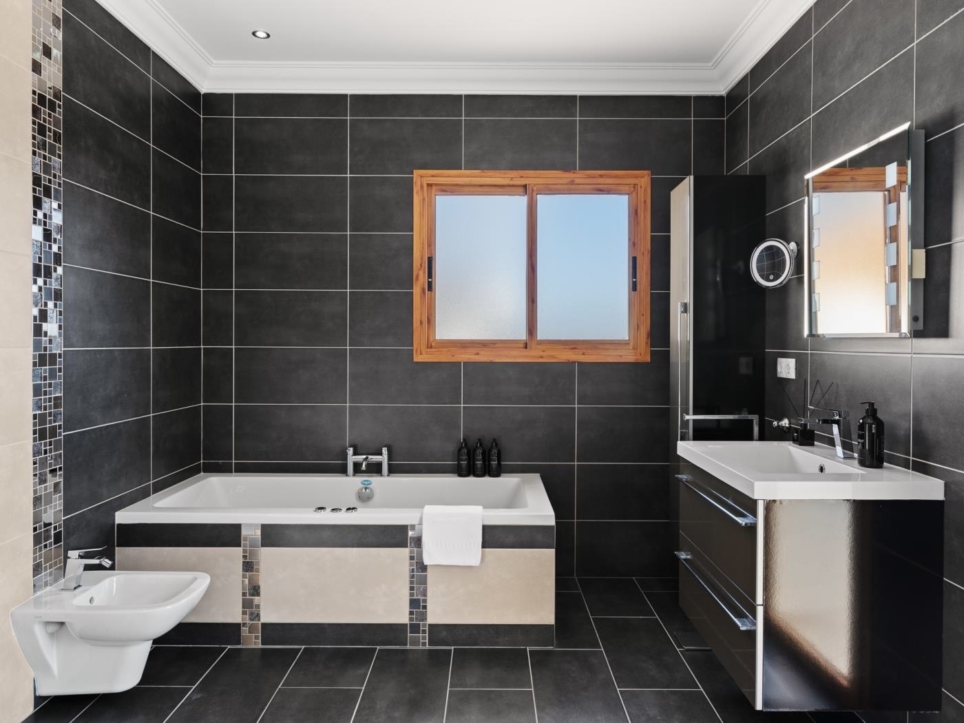 Casa Luxe Image 31